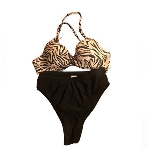 Shade and Shore Two Piece Bathing Suit/6